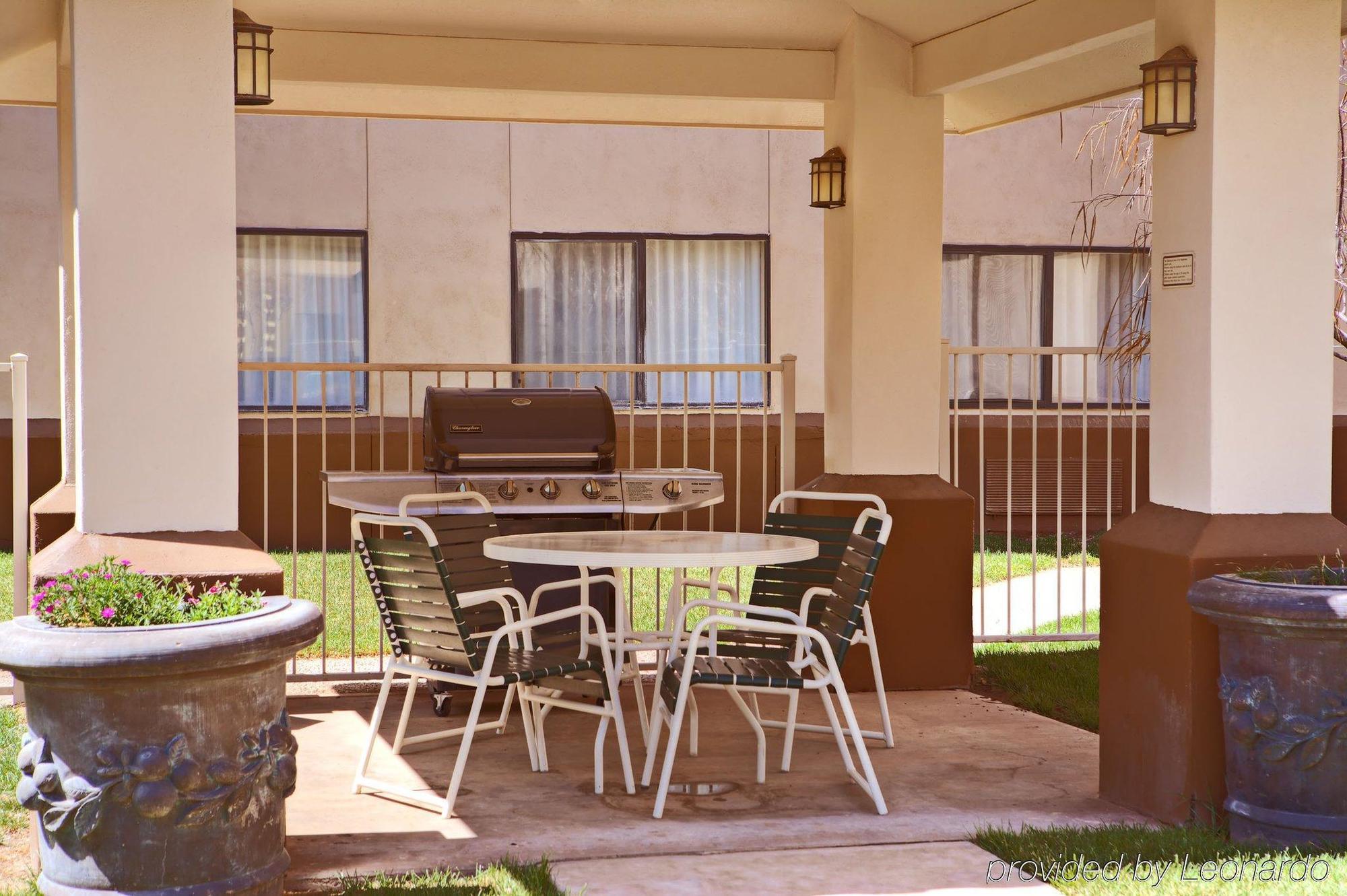 Staybridge Suites Lubbock-University Area By Ihg Exterior foto