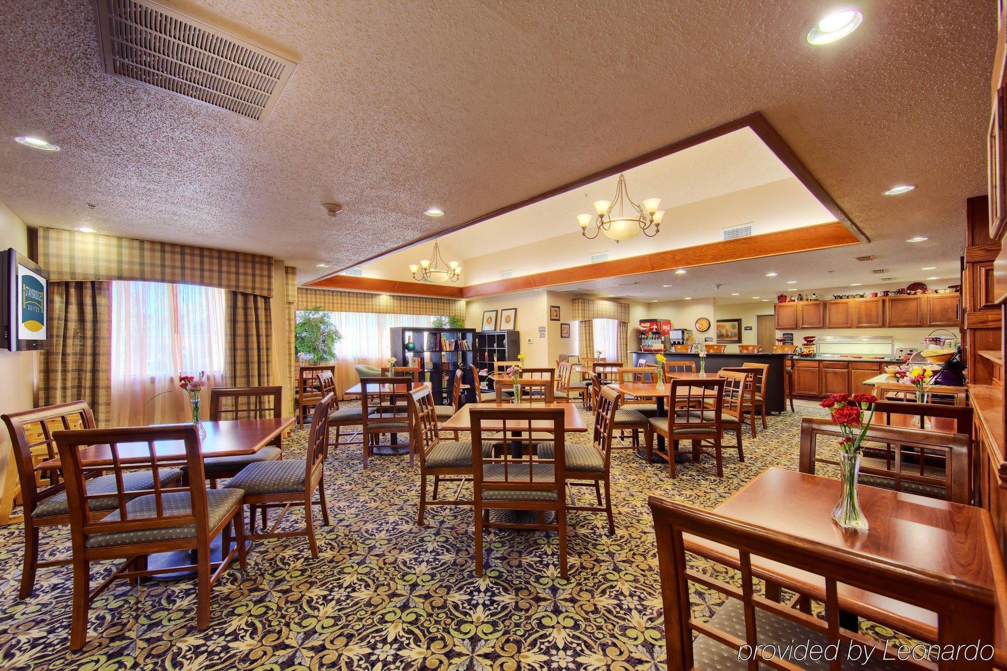 Staybridge Suites Lubbock-University Area By Ihg Exterior foto